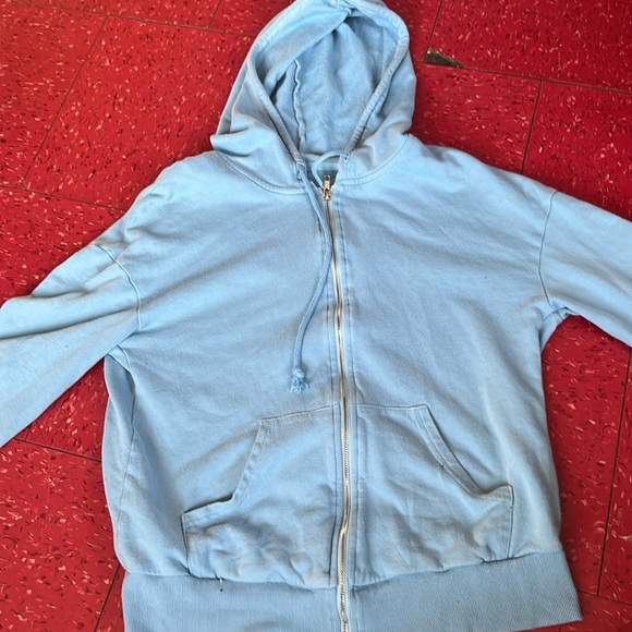 blue sweater - Picture 1 of 1